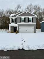 featured image of 633 Currant Cir