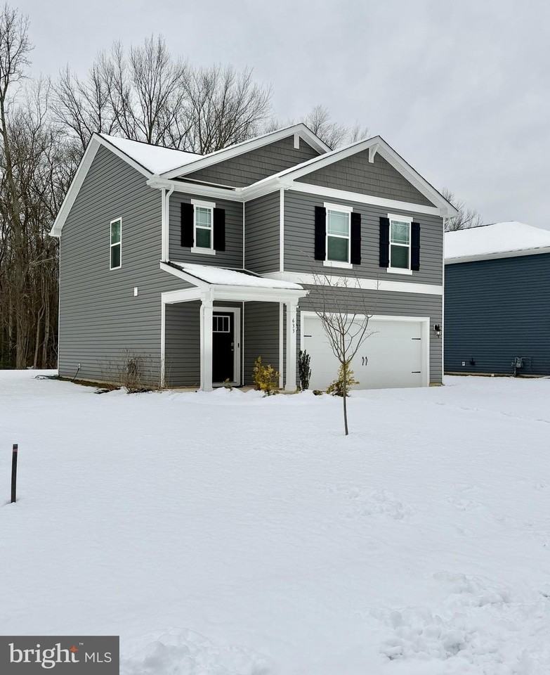 633 Currant Cir - Photo 2 of 39