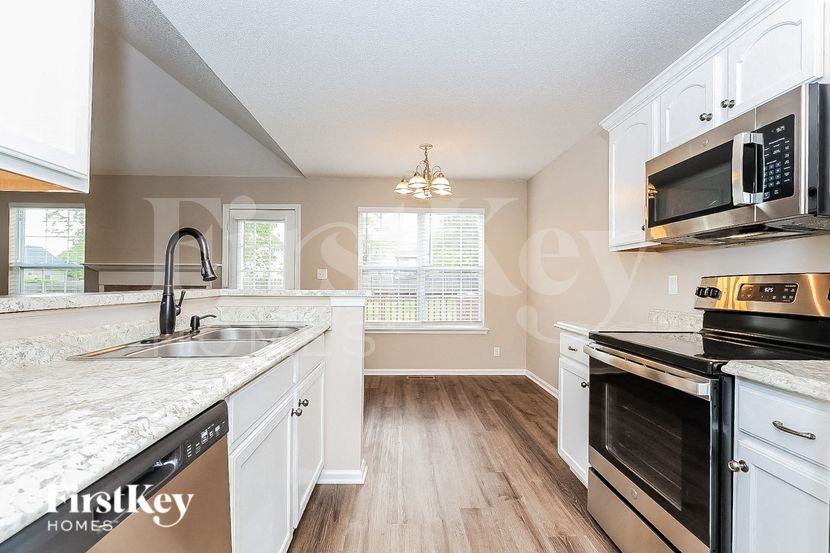 3831 Man O War Blvd - Photo 7 of 15