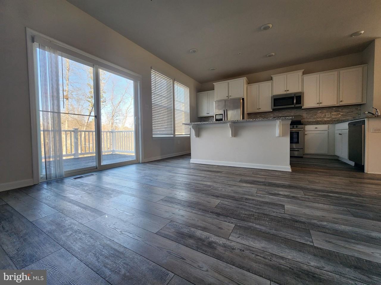 1160 Sicily Ln - Photo 2 of 8