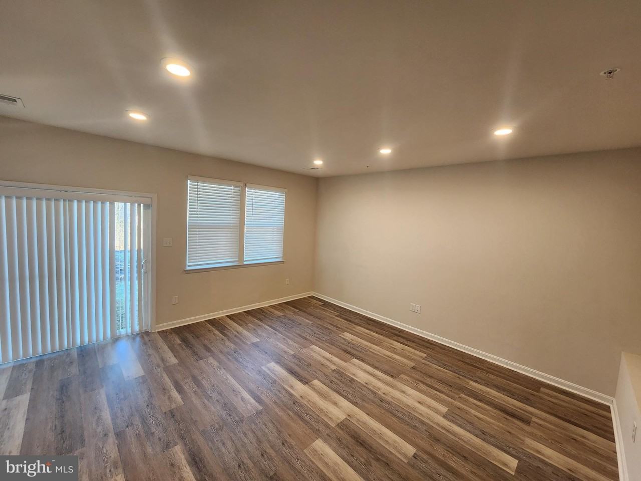 1160 Sicily Ln - Photo 7 of 8