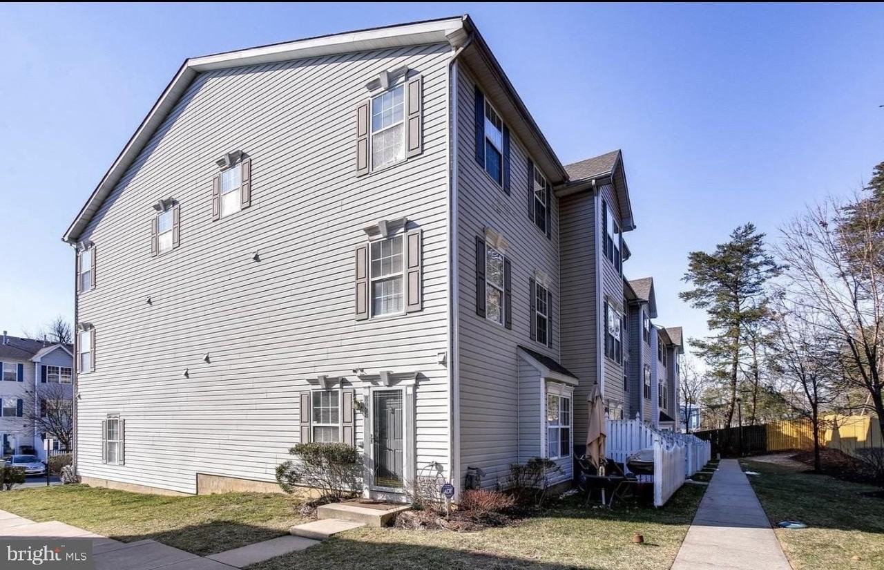 8023 Brookstone Ct Unit 68 - Photo 2 of 19