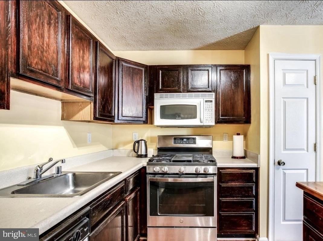 8023 Brookstone Ct Unit 68 - Photo 4 of 19