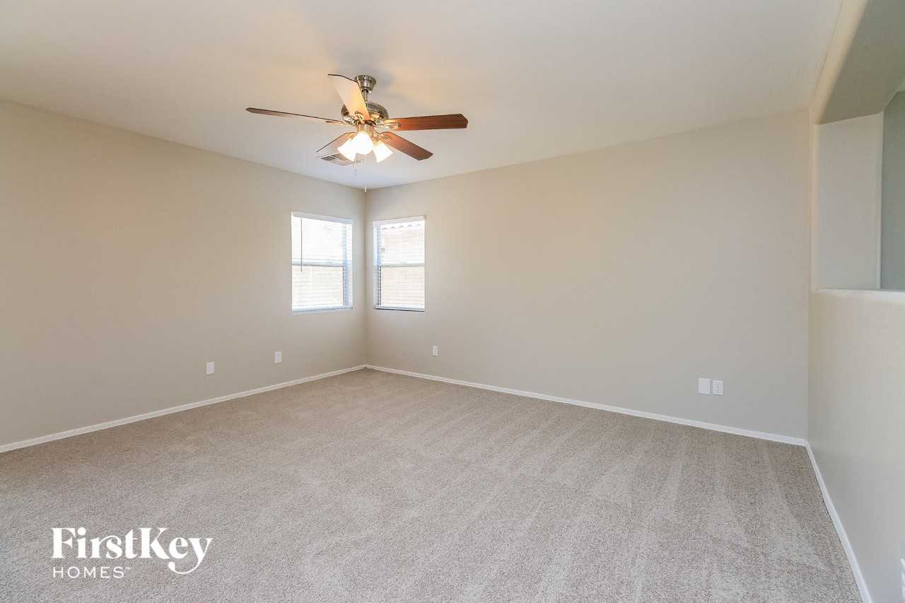 28183 N Superior Rd - Photo 7 of 15