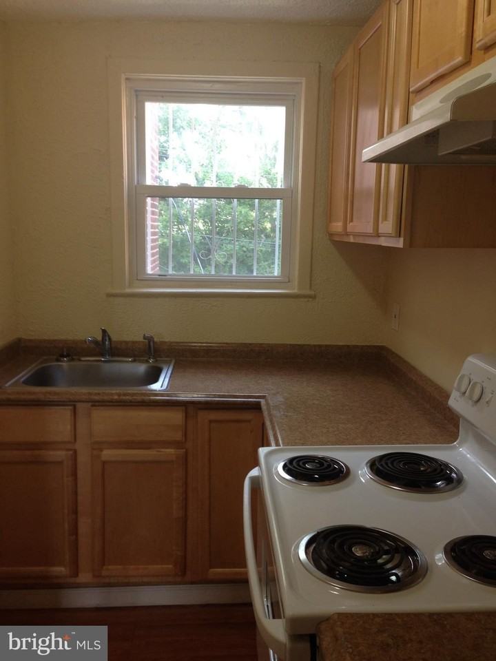 4134 Audrey Ave - Photo 4 of 8