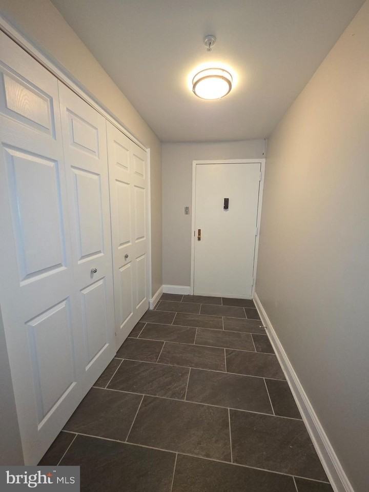 28 Allegheny Ave Apt 1106 - Photo 7 of 26