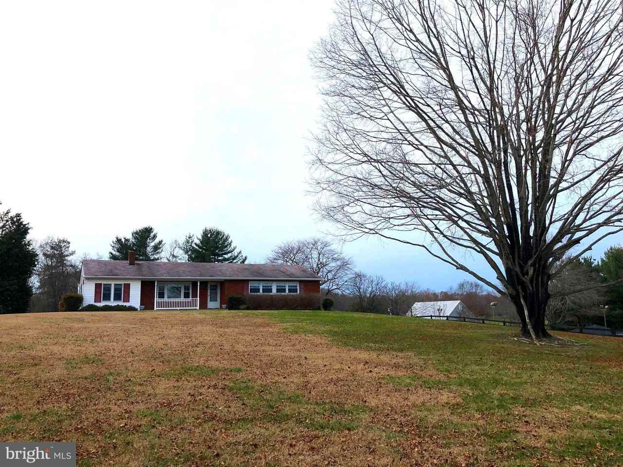 11456 Southern Maryland Blvd - Photo 2 of 27