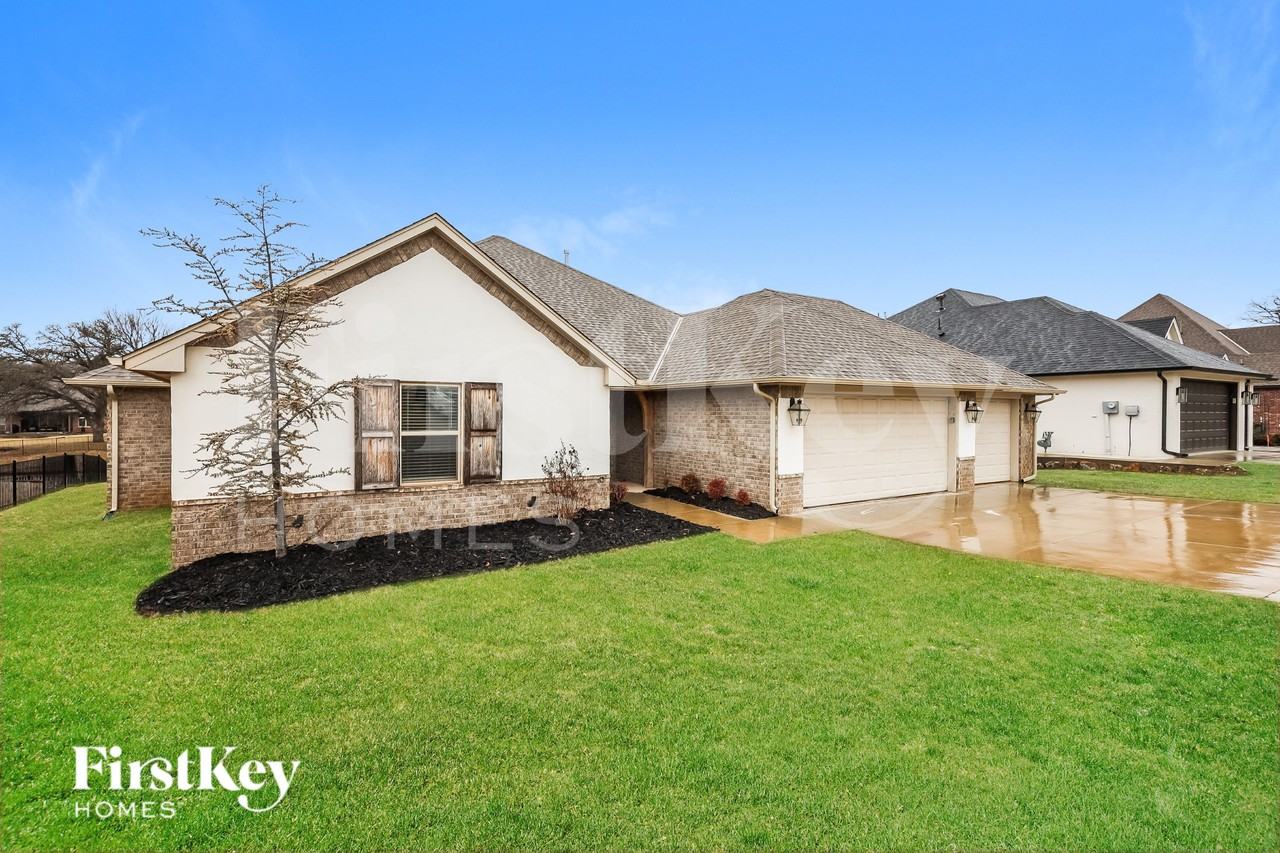 517 Siena Dr - Photo 2 of 19