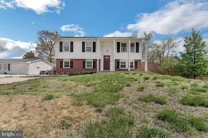 featured image of 14 Greystone Cir