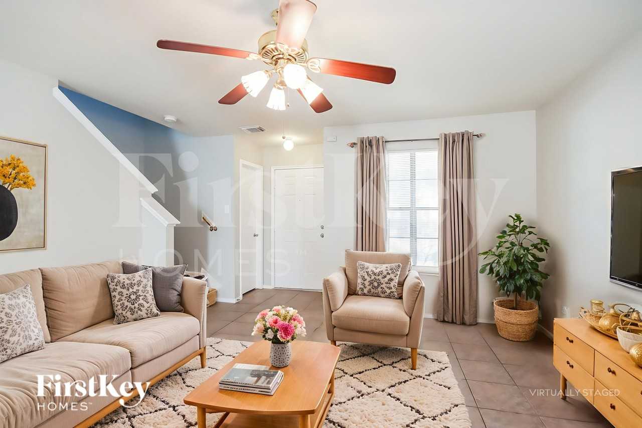 6523 Fairbrook Park Ln - Photo 5 of 18