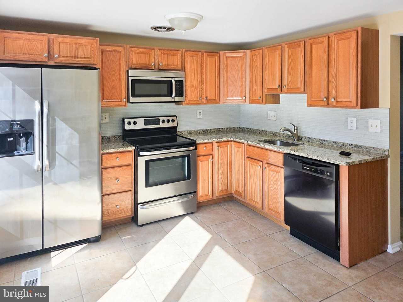 20559 Strath Haven Dr - Photo 5 of 19