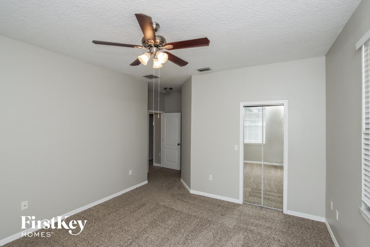 2134 Pumpkin Pl Ne - Photo 7 of 13