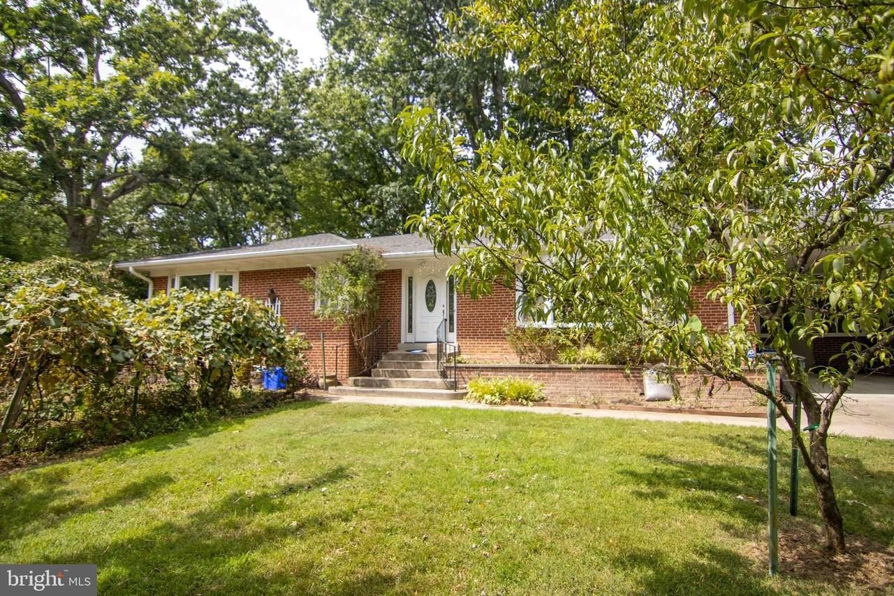 2205 Parker Ave - Photo 2 of 50