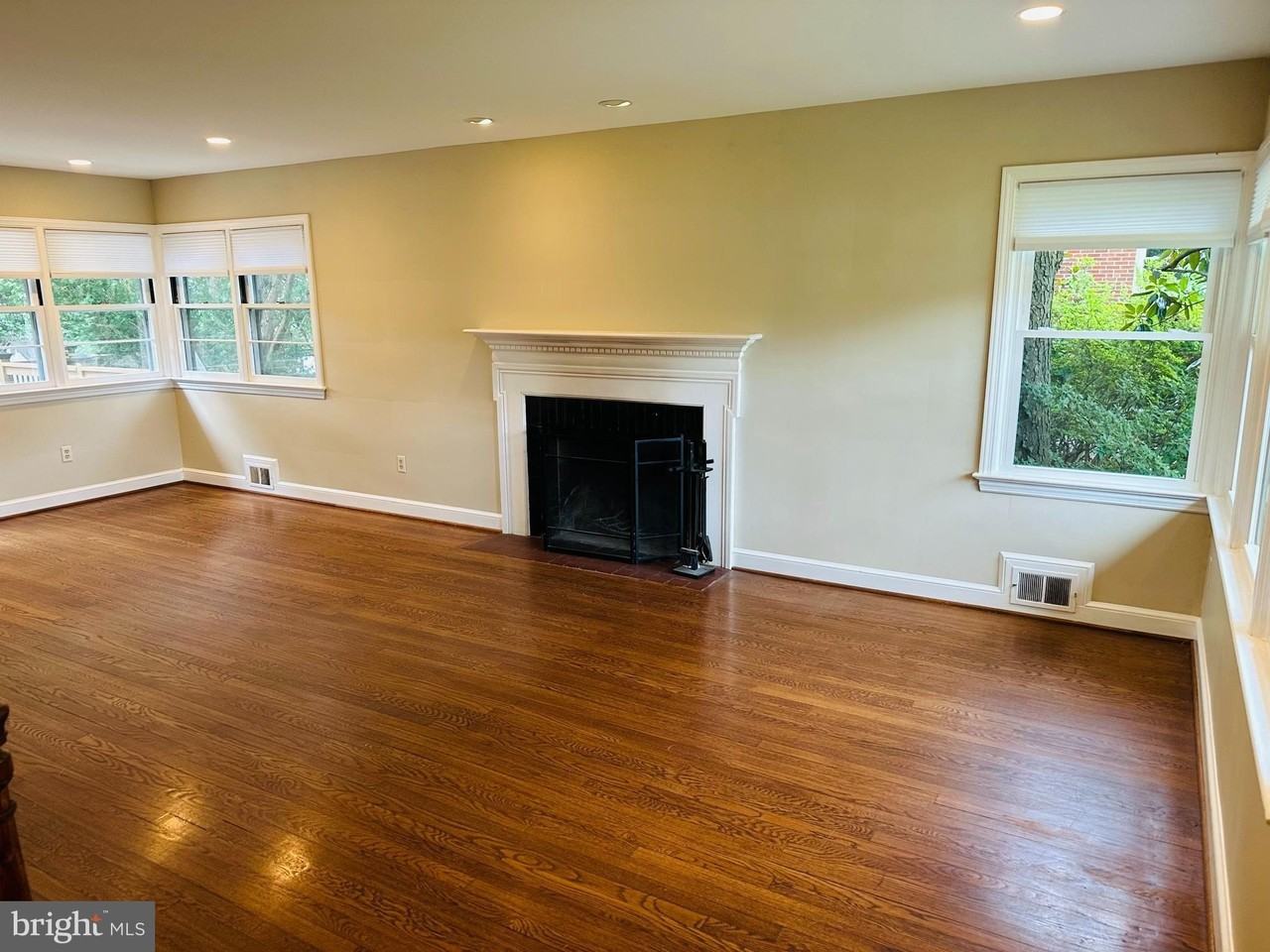 706 Brent Rd - Photo 3 of 25