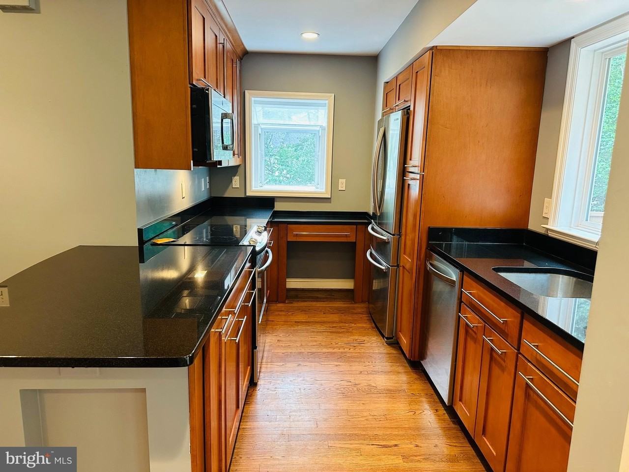 706 Brent Rd - Photo 7 of 25