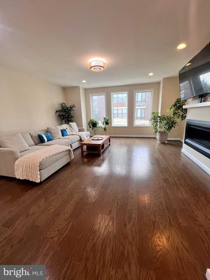 542 Harborview Dr Unit 380 - Photo 6 of 46