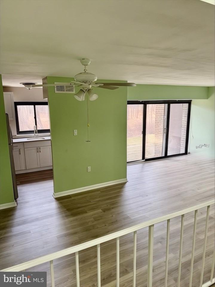 15712 Dorset Rd Apt 198 - Photo 7 of 35