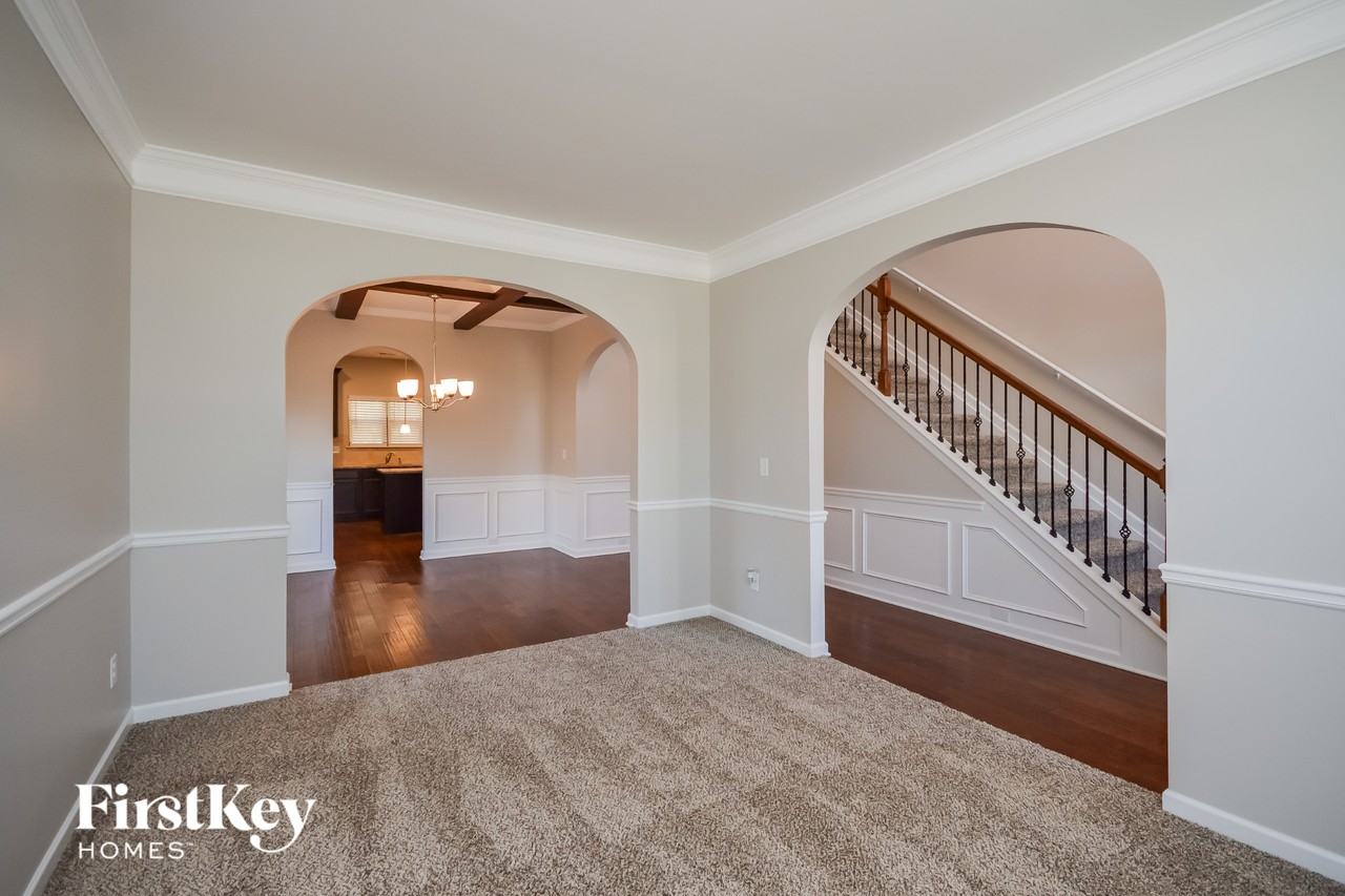 1707 Carolina Pl Se - Photo 3 of 15