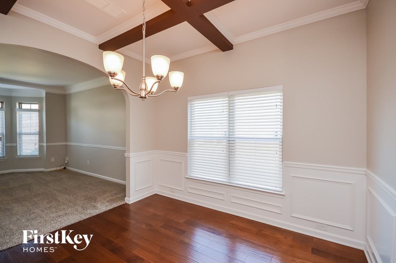 1707 Carolina Pl Se - Photo 4 of 15