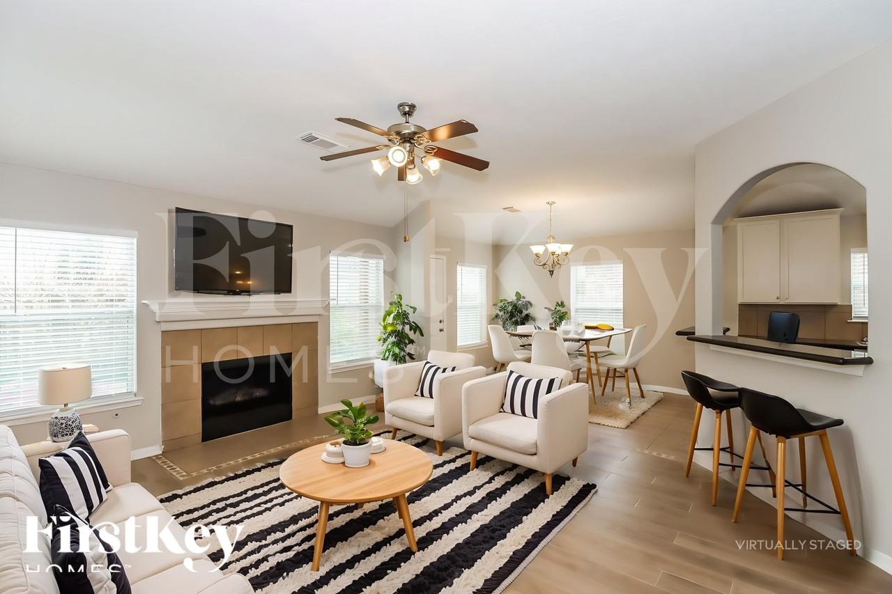 2726 Lakecrest Way Dr - Photo 5 of 18