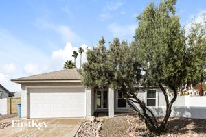 featured image of 1746 E Redfield Rd