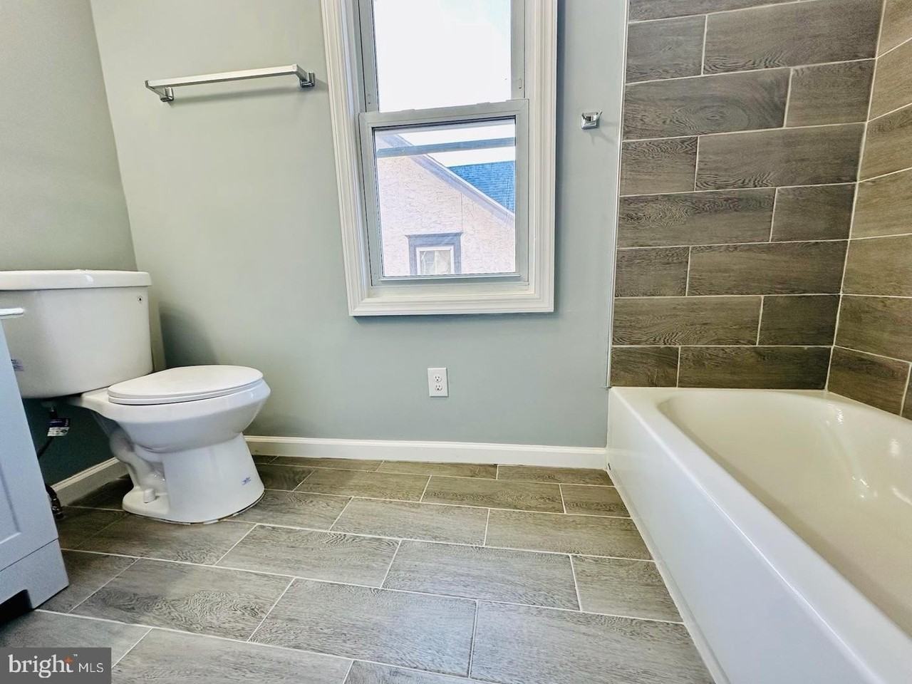 125 E Woodland Ave - Photo 5 of 19