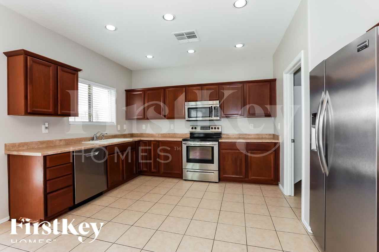 1179 E Desert Springs Way - Photo 5 of 16