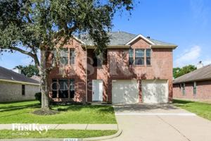 featured image of 16322 Lynn Crest Ct