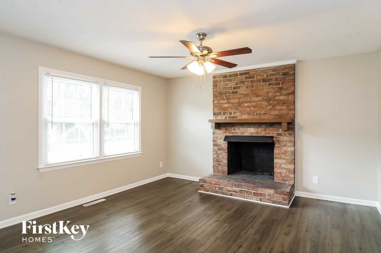 4305 Sunnyside Dr - Photo 2 of 15