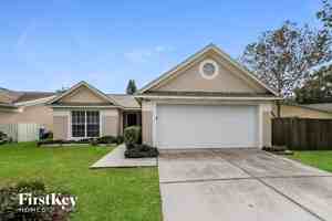 featured image of 1033 Hardwood Dr