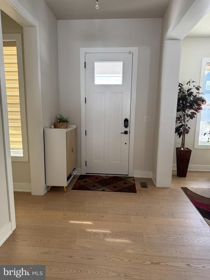 125 Maggie Ln - Photo 2 of 50