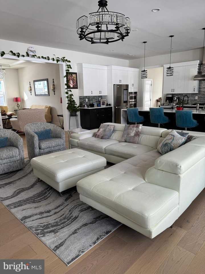 125 Maggie Ln - Photo 5 of 50