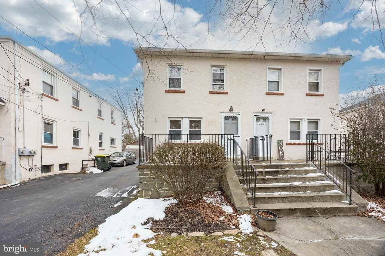 547 Northbrook Rd - Photo 2 of 35