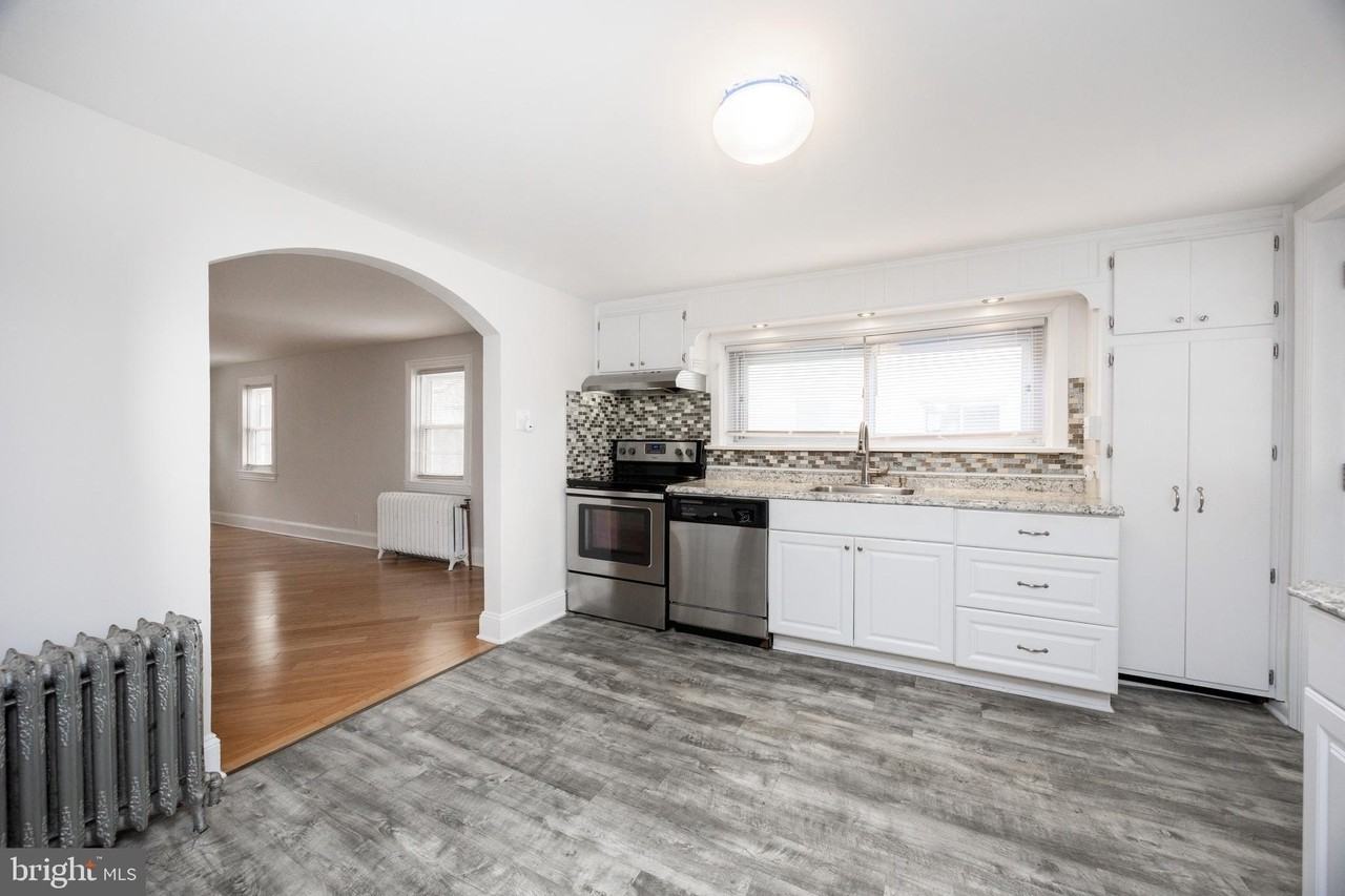 547 Northbrook Rd - Photo 6 of 35