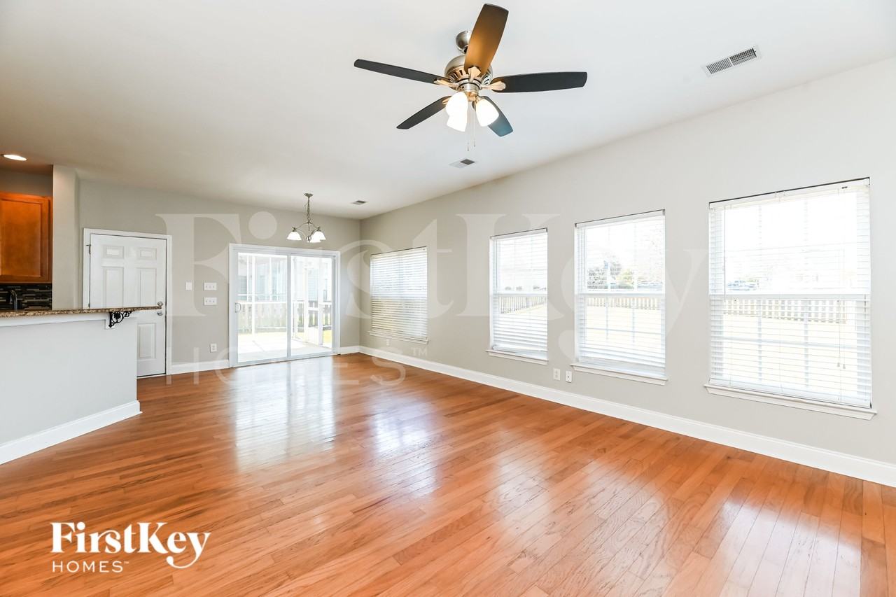 337 Lakewind Dr - Photo 6 of 19