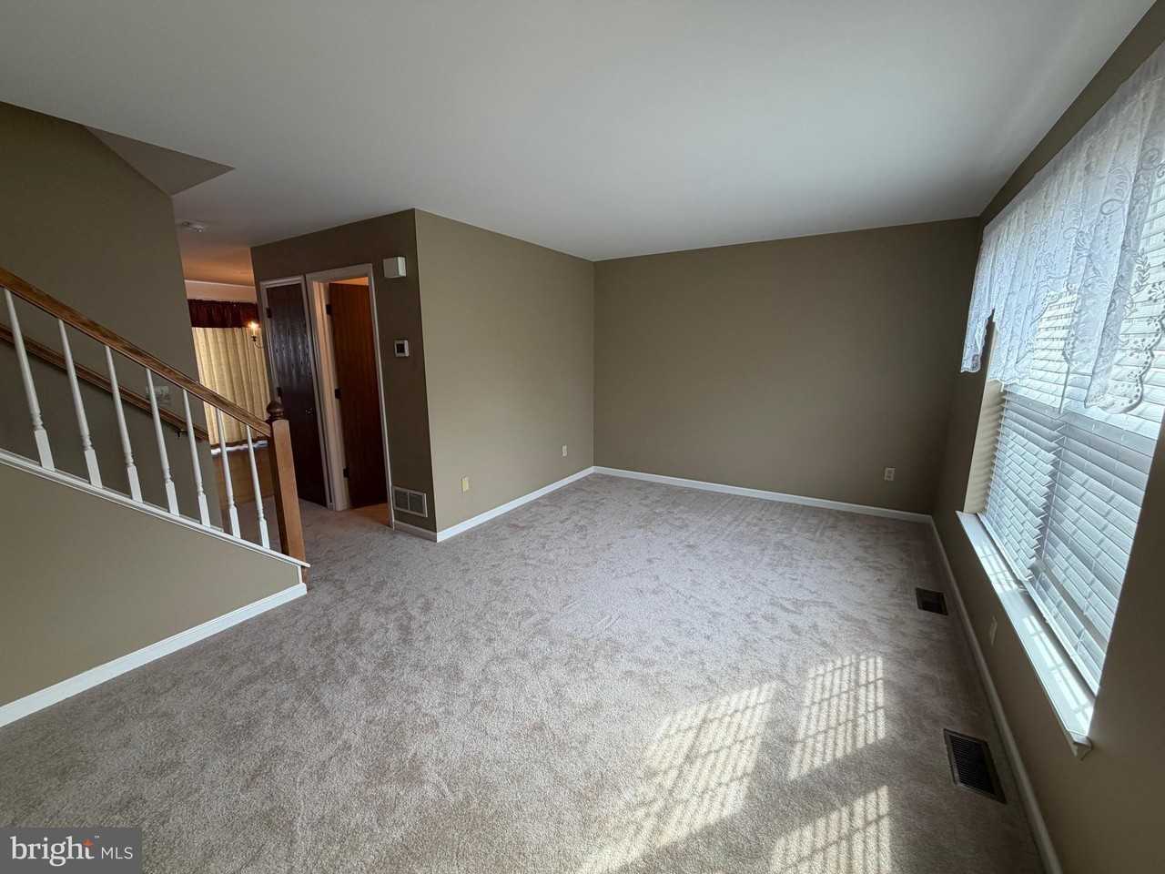 1111 Hampden Dr - Photo 3 of 18