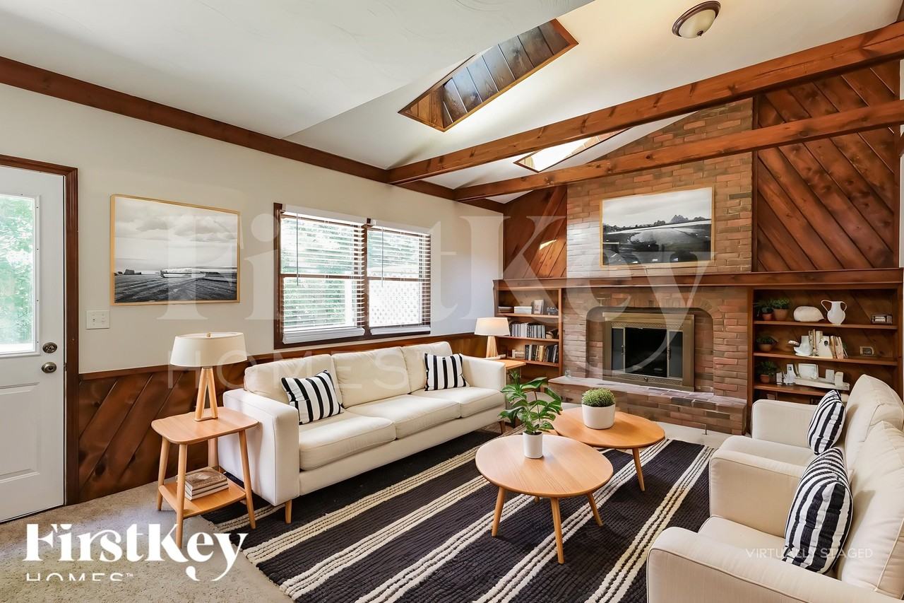 581 Brightstone Dr - Photo 5 of 18