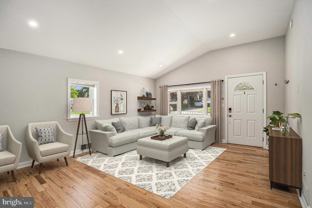 235 Roberts Ave - Photo 1 of 1