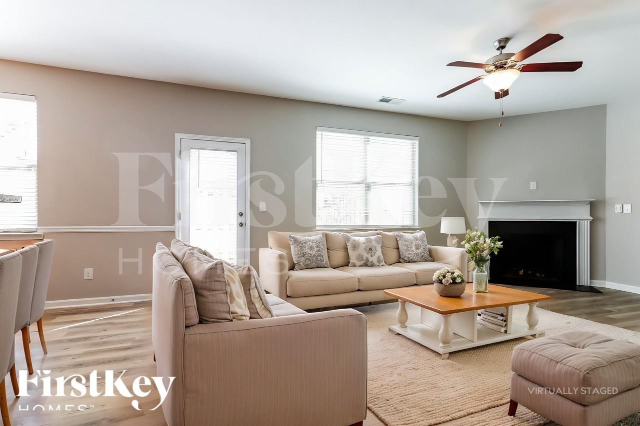 3832 Humber Ct - Photo 3 of 18