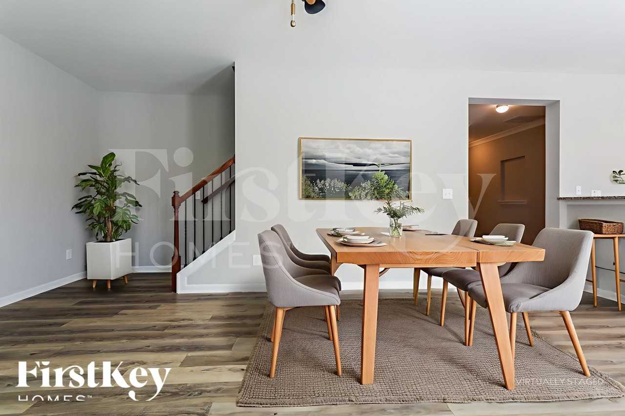 3832 Humber Ct - Photo 6 of 18