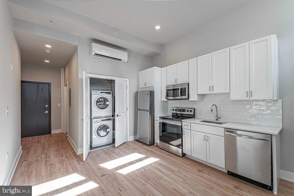 1300 S 19th St Apt 3 - Photo 4 of 16