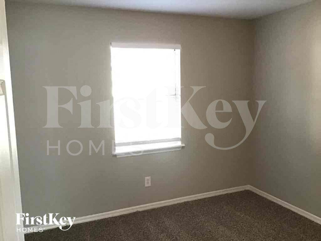 1575 Pine Ct - Photo 7 of 18