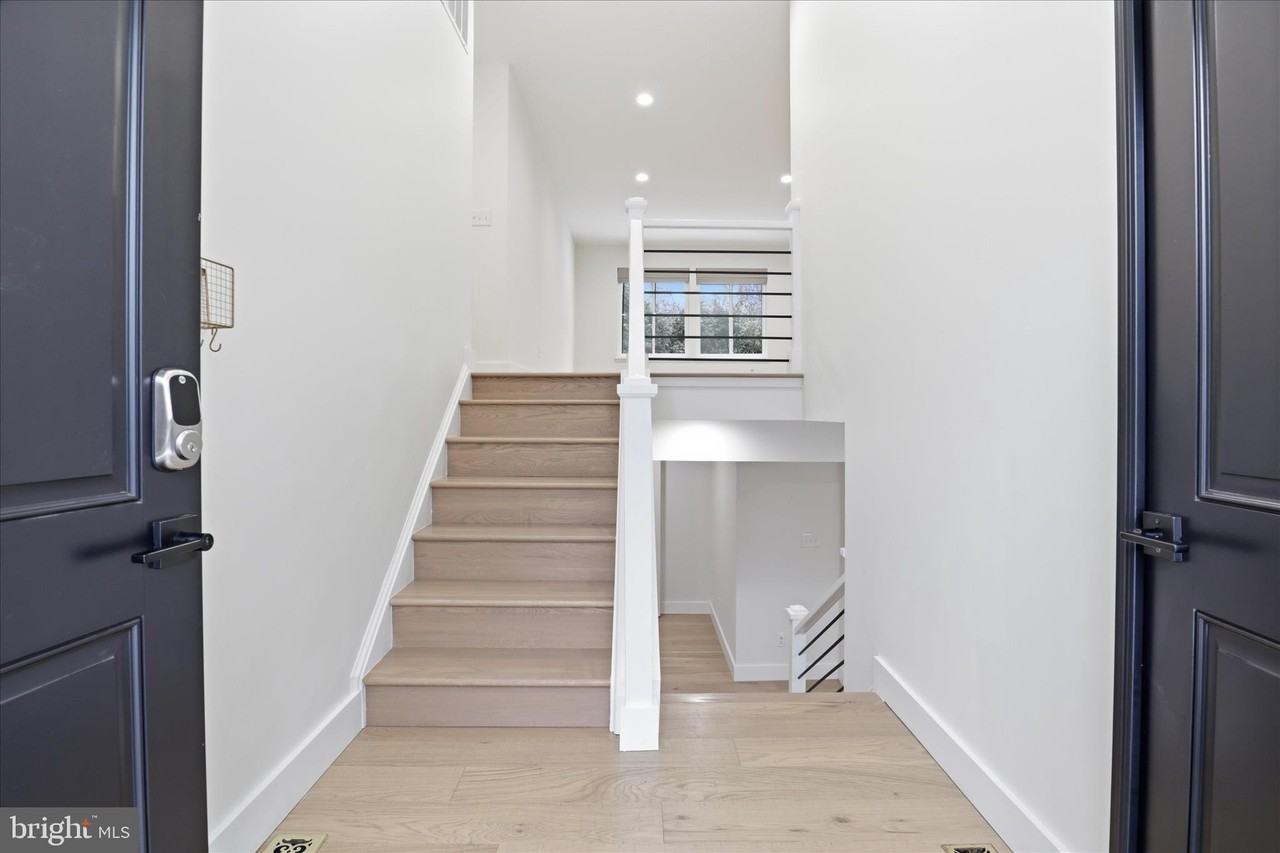 4000 N Richmond St - Photo 3 of 40