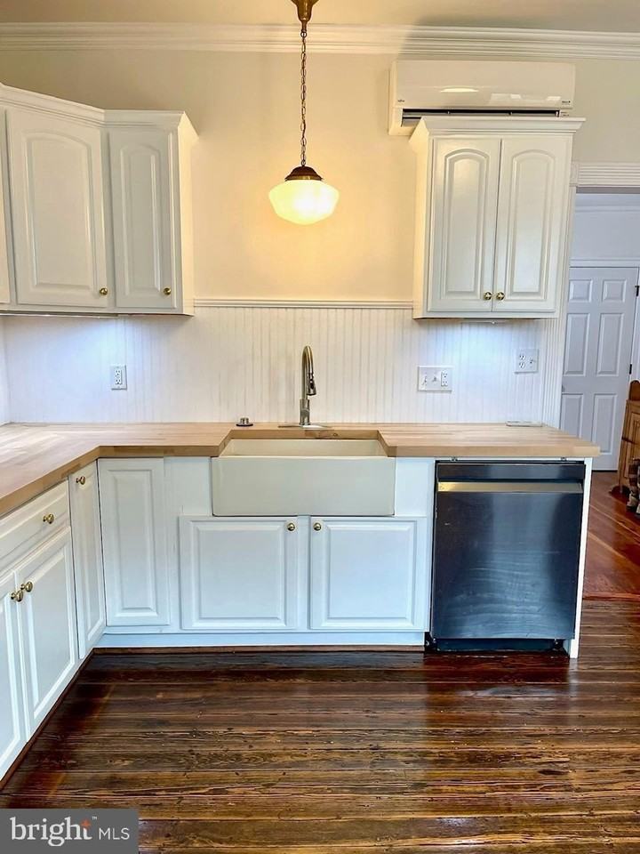 508 E Main St - Photo 7 of 25