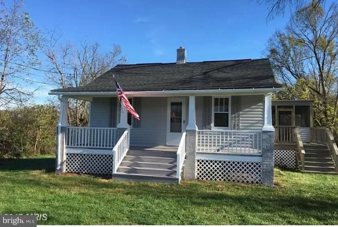 1101 Merrimans Ln - Photo 2 of 27