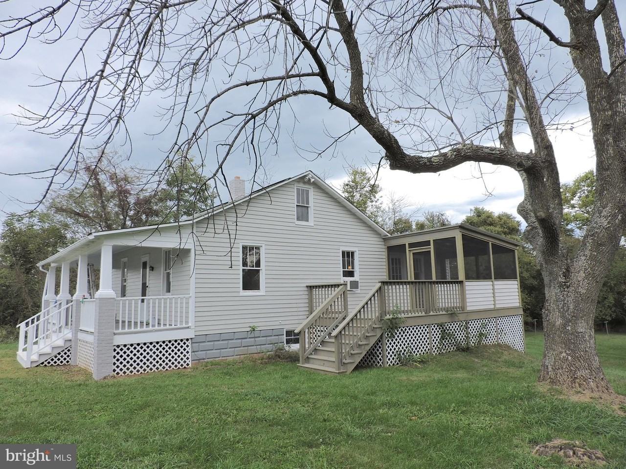 1101 Merrimans Ln - Photo 3 of 27