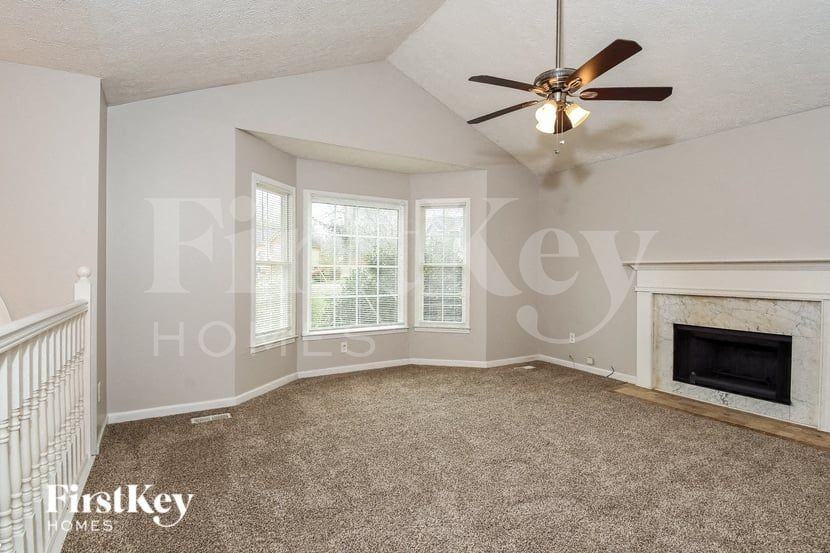 306 Ritchfield Dr - Photo 2 of 16