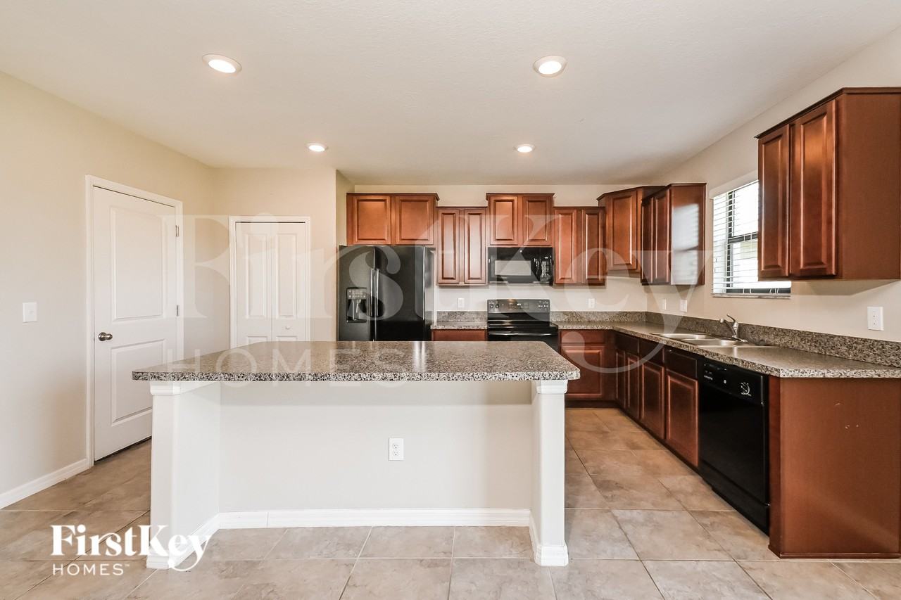 9631 Sage Creek Dr - Photo 6 of 16