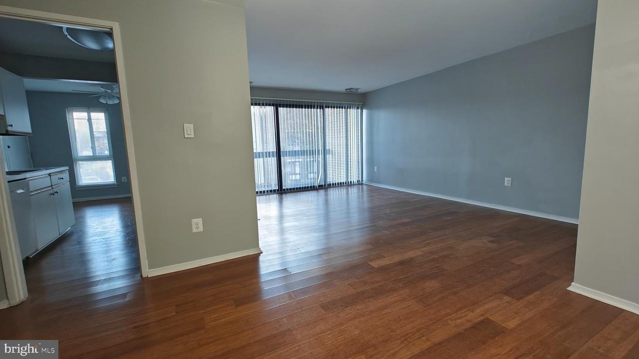 561 Florida Ave Apt 104 #140 - Photo 6 of 17