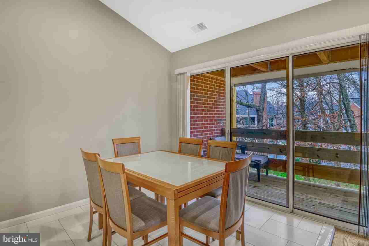 7598 Lakeside Village Dr Unit N - Photo 6 of 27